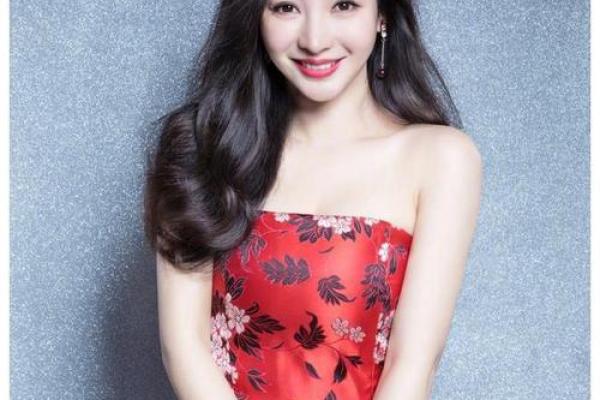 柳岩命理揭秘：为何她总能在娱乐圈脱颖而出