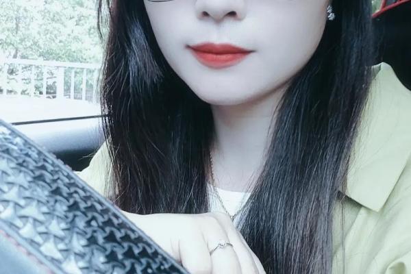 剪头发的梦境解析：是新开始还是情感释放？