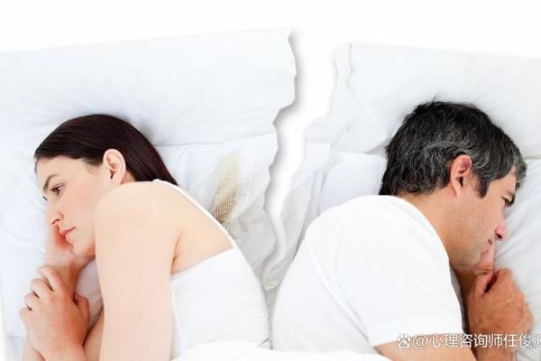 解读梦境：女朋友出轨是否反映内心的不信任