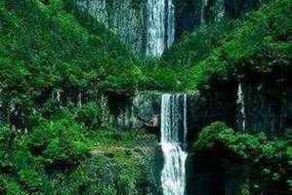 选择合适的山水风水手机图案，招财又增运