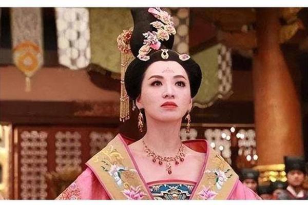 武则天八字解析：命运如何塑造她的帝王之路