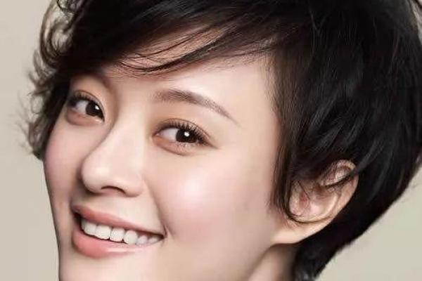腾蛇入口面相解析：揭秘神秘符号背后的意义与象征