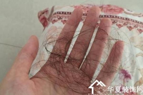 解读梦见掉头发的不同寓意及心理分析