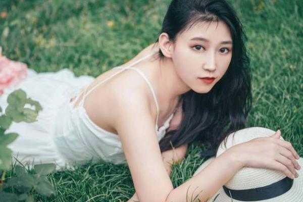 张依诺：从名字看背后的寓意与象征