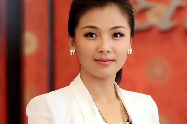 刘涛面相揭秘：命运多舛却笑对人生，福星高照的旺夫相