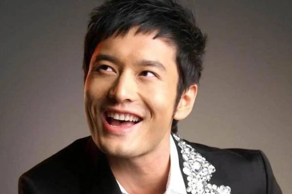 下巴男人面相：揭秘命运转折之下巴密码