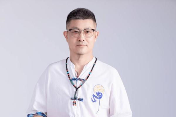面相学里的智慧之光：解析高学历者的独特面相特征