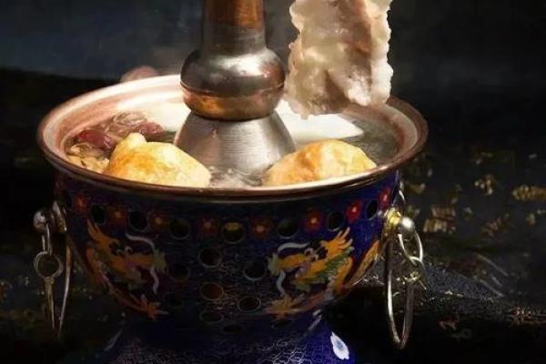 火锅：传统文化中的共享与团圆象征