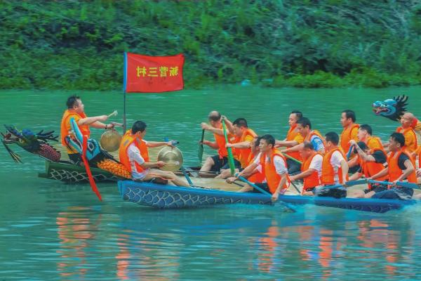风雨送春归，福建端午节龙舟竞渡盛况