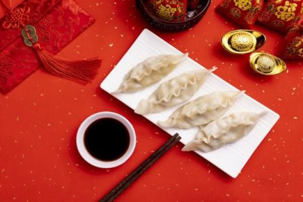 春节里的传统美食与民俗风情