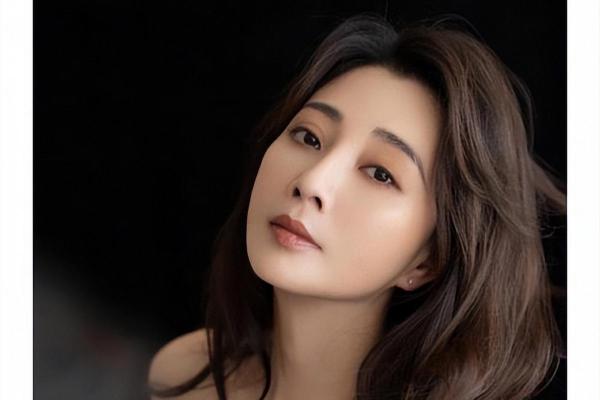 独特魅力，痣中藏秀的女明星