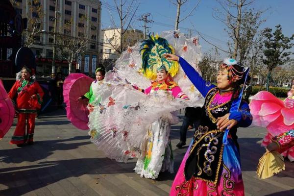2018英国圣诞庆典：传统民俗与现代风情的完美融合