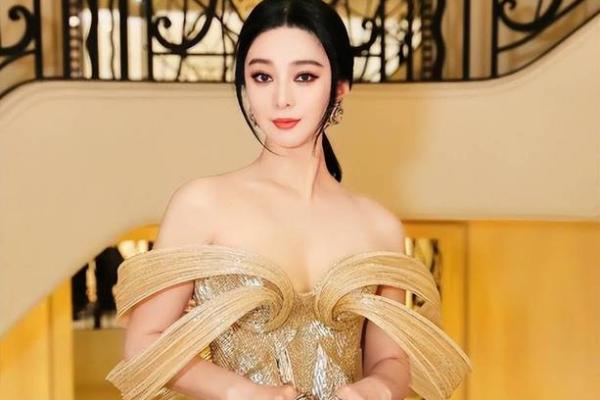 看命理如何指引范冰冰人生巅峰，揭秘巨星成长之路